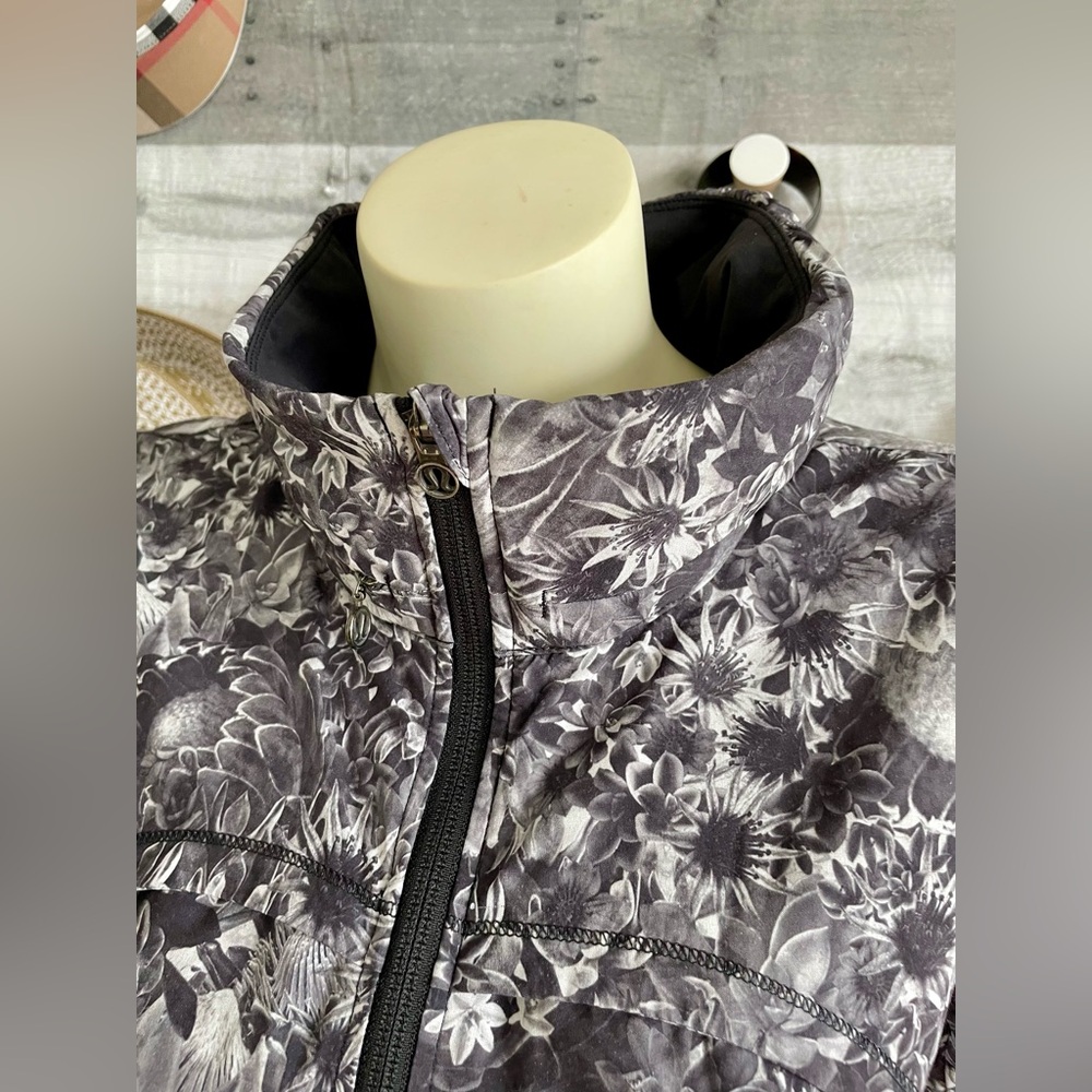 Lululemon Bring Back The Track Jacket Flowabunga Black Angel Wing W4D99S floral - Picture 4 of 15